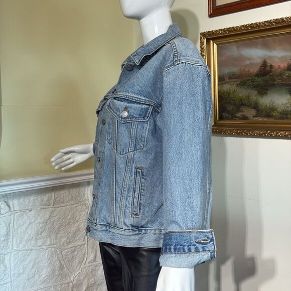 Levi’s Original Trucker Jean Jacket - Picture 5 of 16